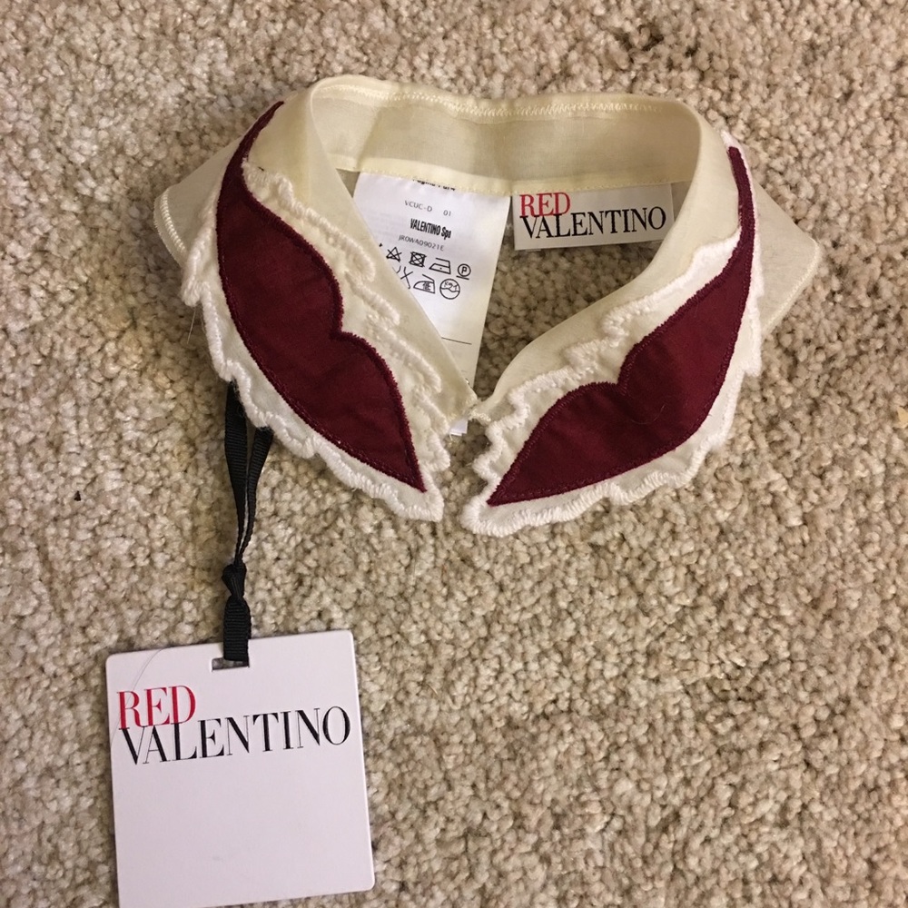 Red Valentino Brand New Silk Collar~Size 40